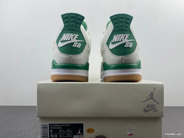 Green SB Nike Air Jordan Pine 4 x DR5415-103 0817